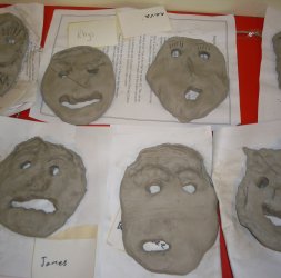 Making our theatre masks